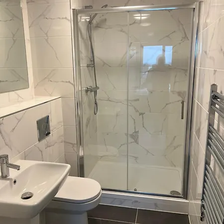 Beautiful & Cozy Two-bedroom Shared Liffey Valley Appartement Dublin