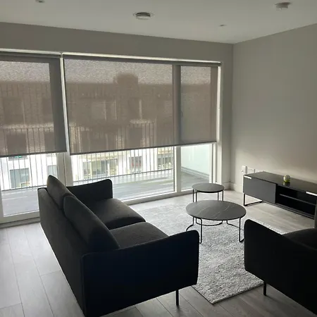 Appartement Beautiful & Cozy Two-bedroom Shared Liffey Valley Dublin
